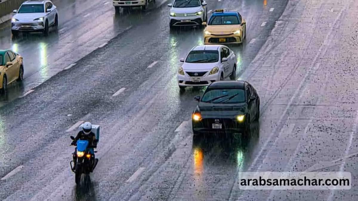 rain on dubai road